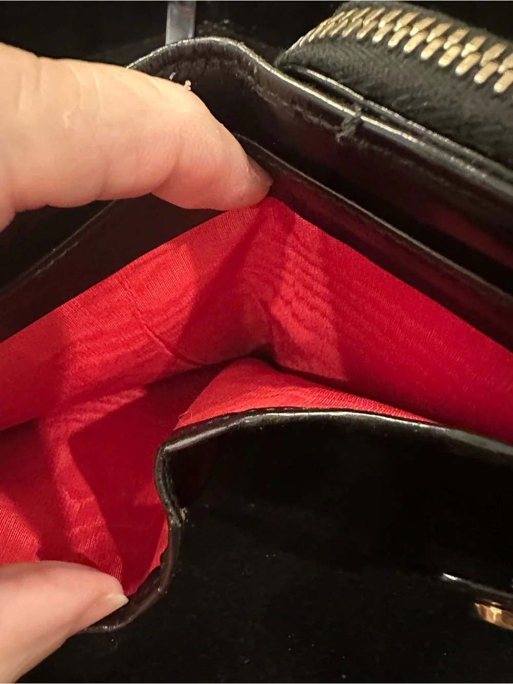 Gucci #252 VINTAGE Leather Compact Wallet Stunning Red Interior